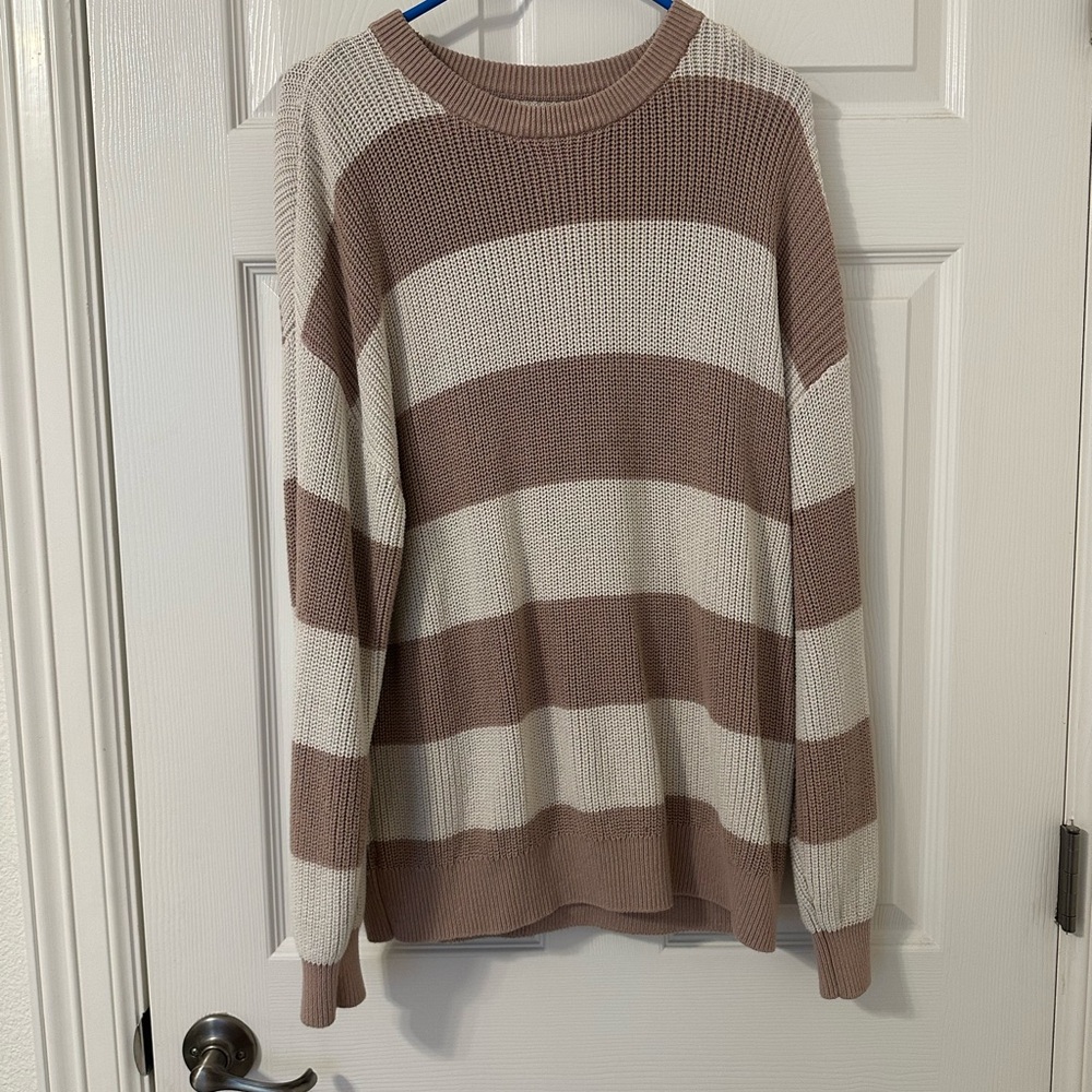 Aritzia TNA sweater